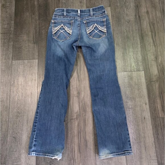 Women's ARIAT size 30R jeans.  So cute! - Picture 3 of 3